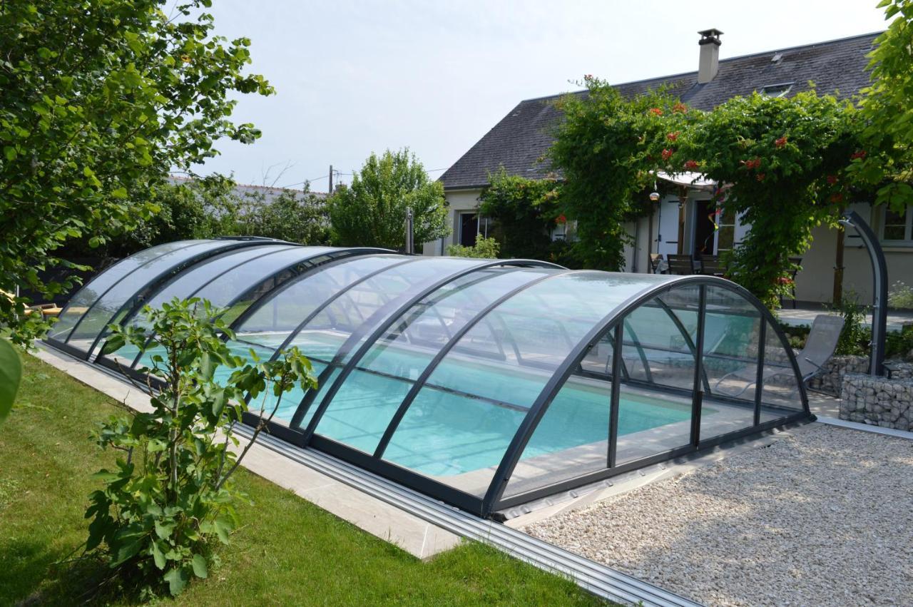Au Coeur Du Bien Etre, chambre d'hôtes avec piscine chauffée et couverte, SPA, sauna, massages Monteaux Exterior foto
